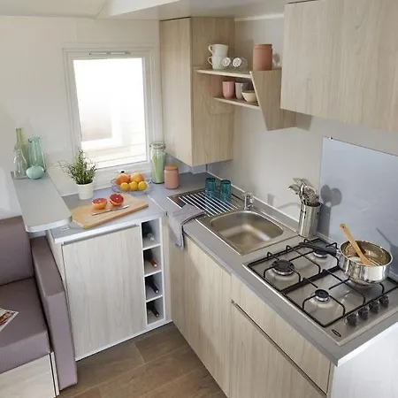 Camping Les Cantarelles אתר קמפינג *