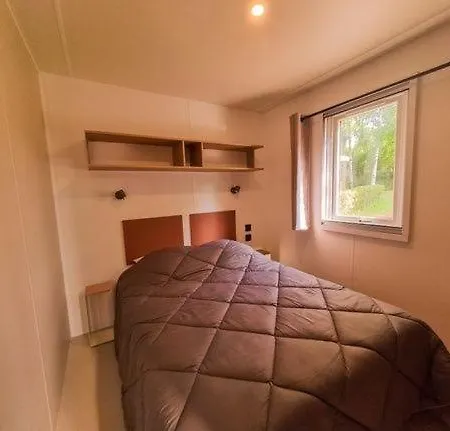 אתר קמפינג Camping Les Cantarelles